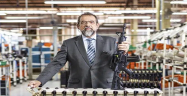 Bolsonaro não está bem assessorado em compra de armas, diz CEO da Taurus