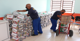 Taurus doa 1.172 cestas básicas para entidades sociais de São Leopoldo