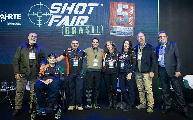 CEO Global da Taurus e convidados falam, em painel na Shot Fair 2025